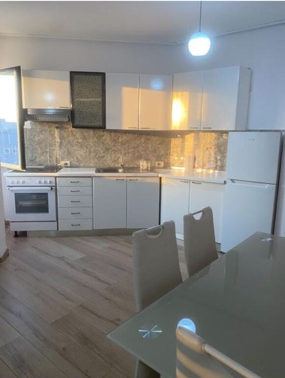 🏢Former Train Station, Usluga Complex rents a 1+1 apartment, furnished. 50,000 Leke.    