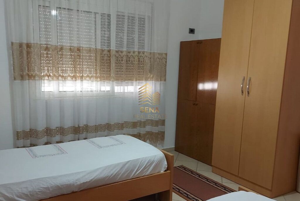 Affitto, Ingresso privato 2+1, Stazione ferroviaria, 50.000 Lek/Mese
