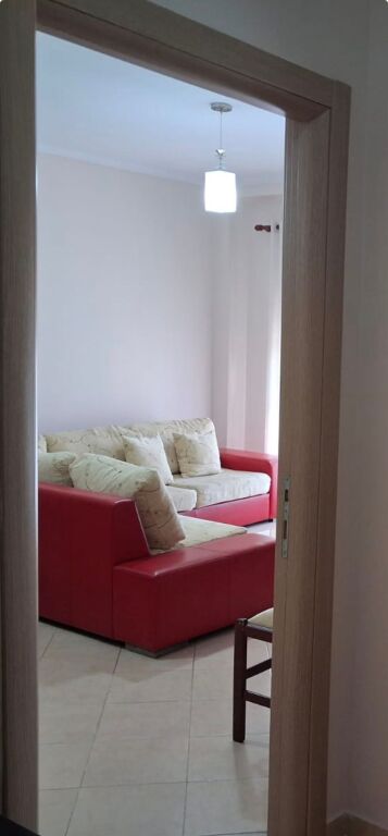 Apartament me qera 1+1 Ish Tregu Elektrik