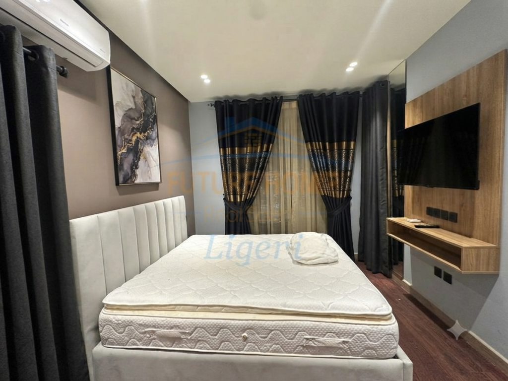 Shitet, Apartament 1+1, Shallvaret, Tiranë