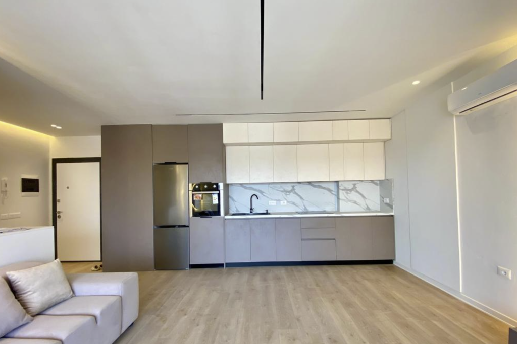 NDREGJONI BULEVARDI I RI JAPIM ME QIRA APARTAMENT 1+1+POST PARKIMI
