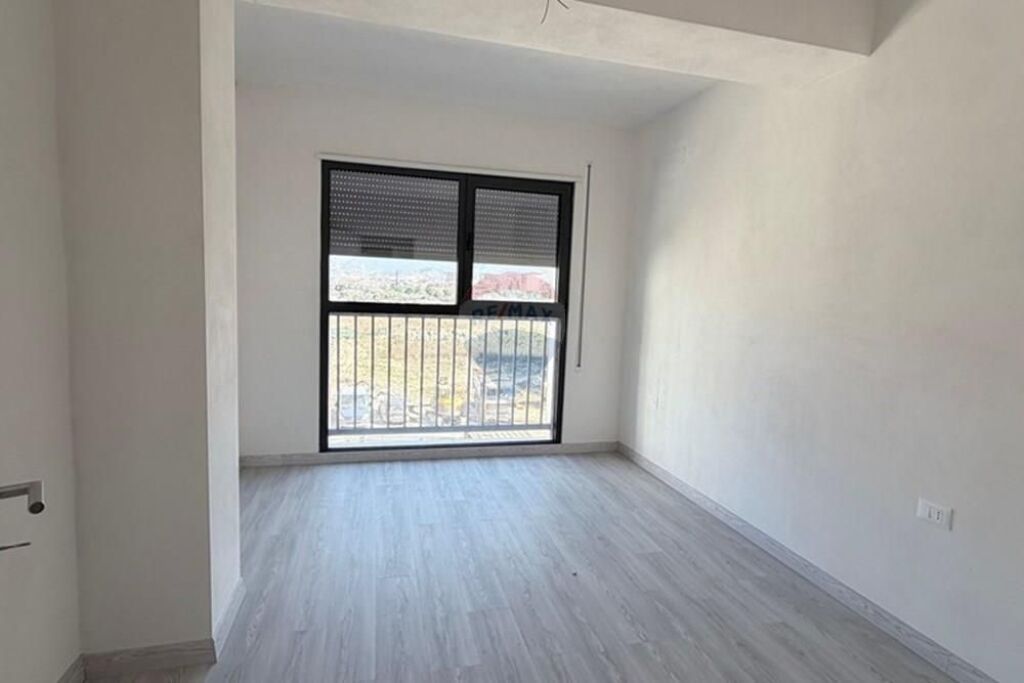 Affittasi 1+1 Nuovo Viale