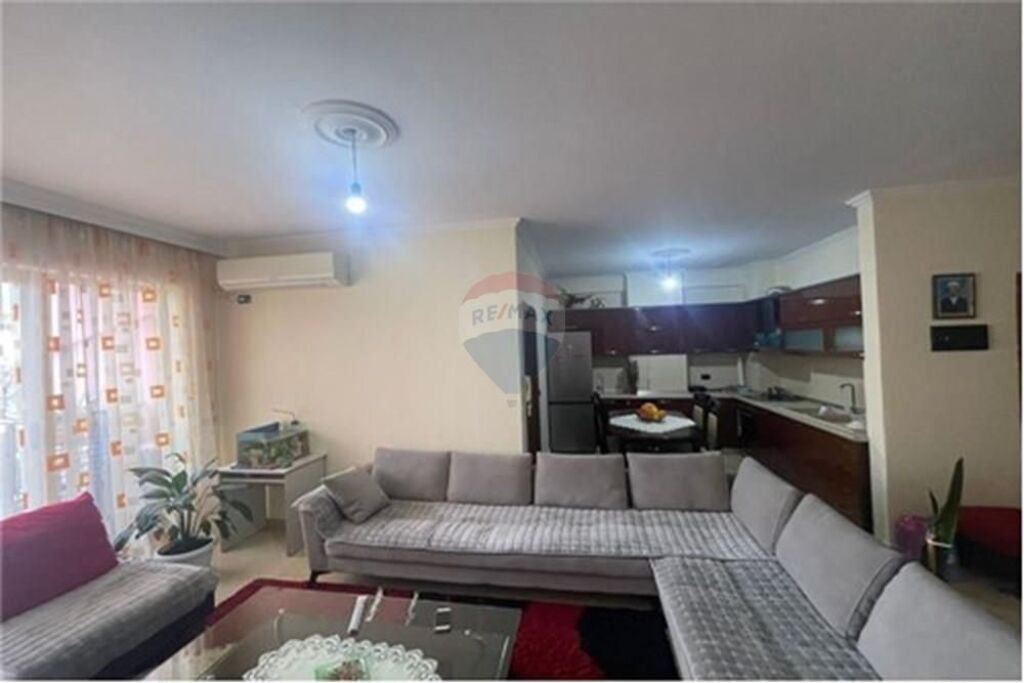VENDESI APPARTAMENTO 2+1 A ASTIR