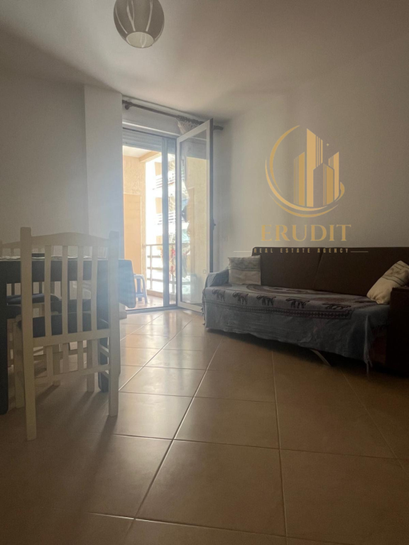 Old Beach Apartment for Sale, Vlora