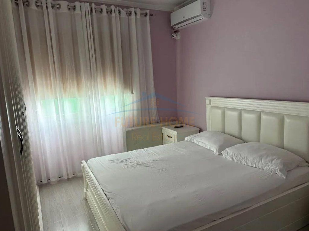 Rent, Apartment 2+1, Paris Commune