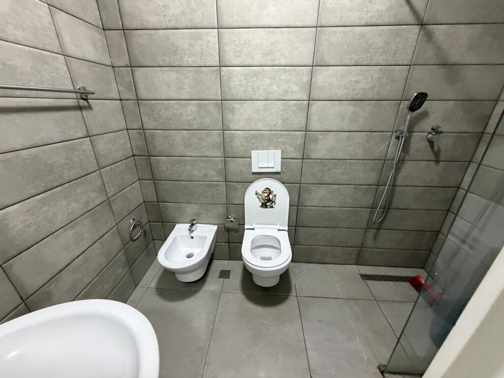 Jepet me qira apartament 1+1 ne Astir