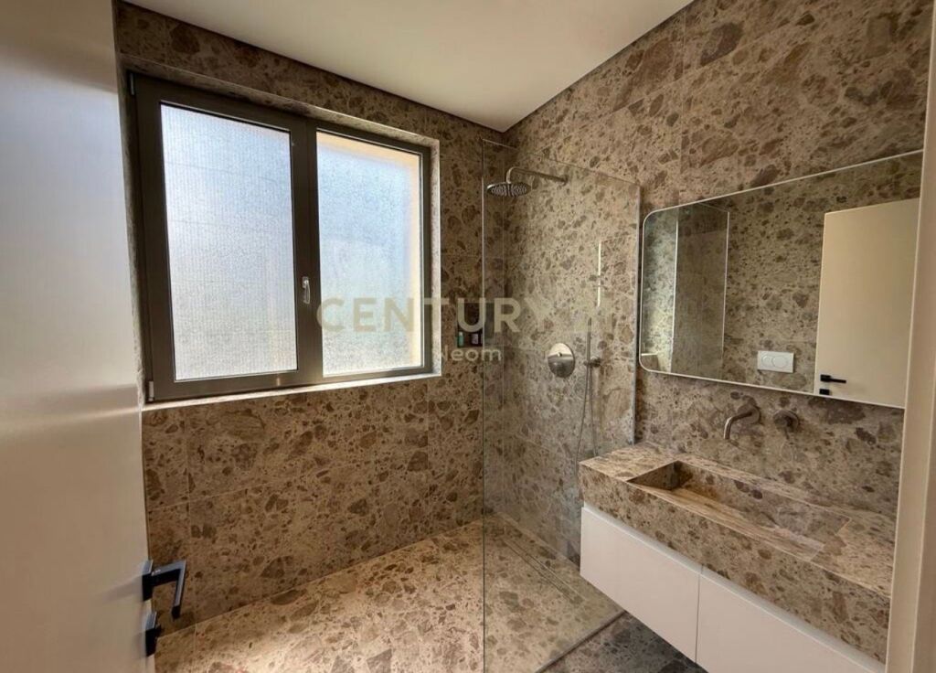 Villa with private pool for rent – Dry Lake