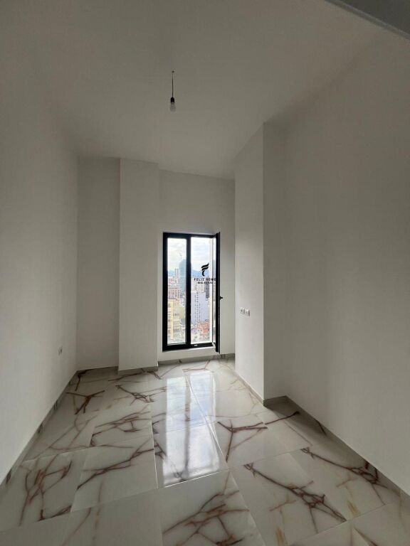 UFFICIO IN AFFITTO 106M2 VIA DELLE BARRICATE 120.000 LEKE FH-85730