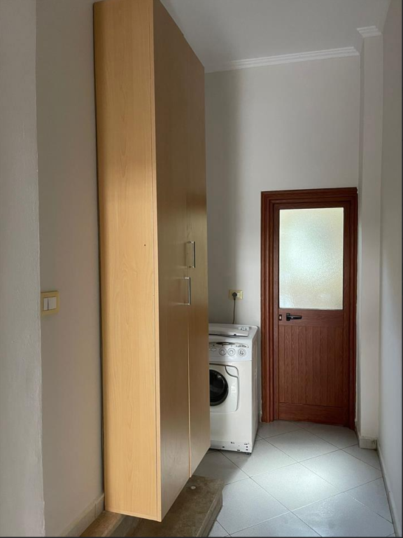 Affitto | Apartament 1 + 1 | Rruga Fuat Toptani | 300 €/mese