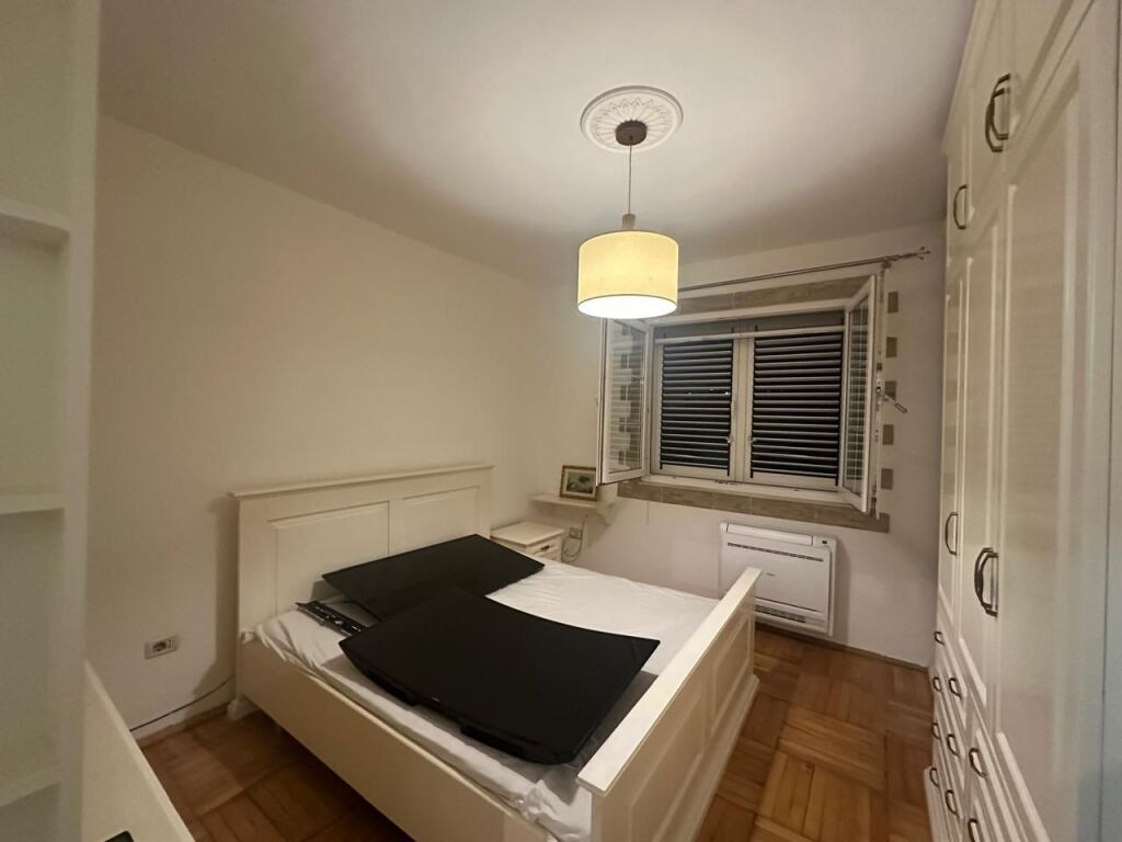 🏢Nella zona di Varri Bami, si affitta un appartamento 1+1 arredato. 50.000 Leke