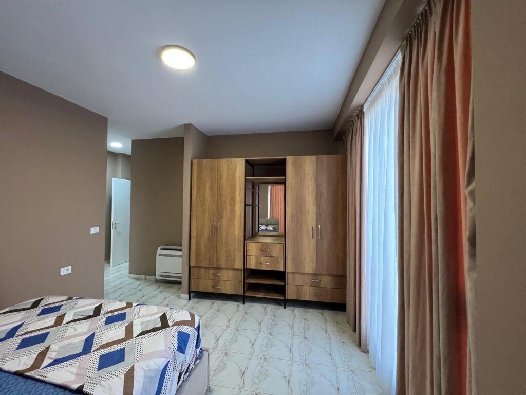 Apartment 2+1+parking for rent