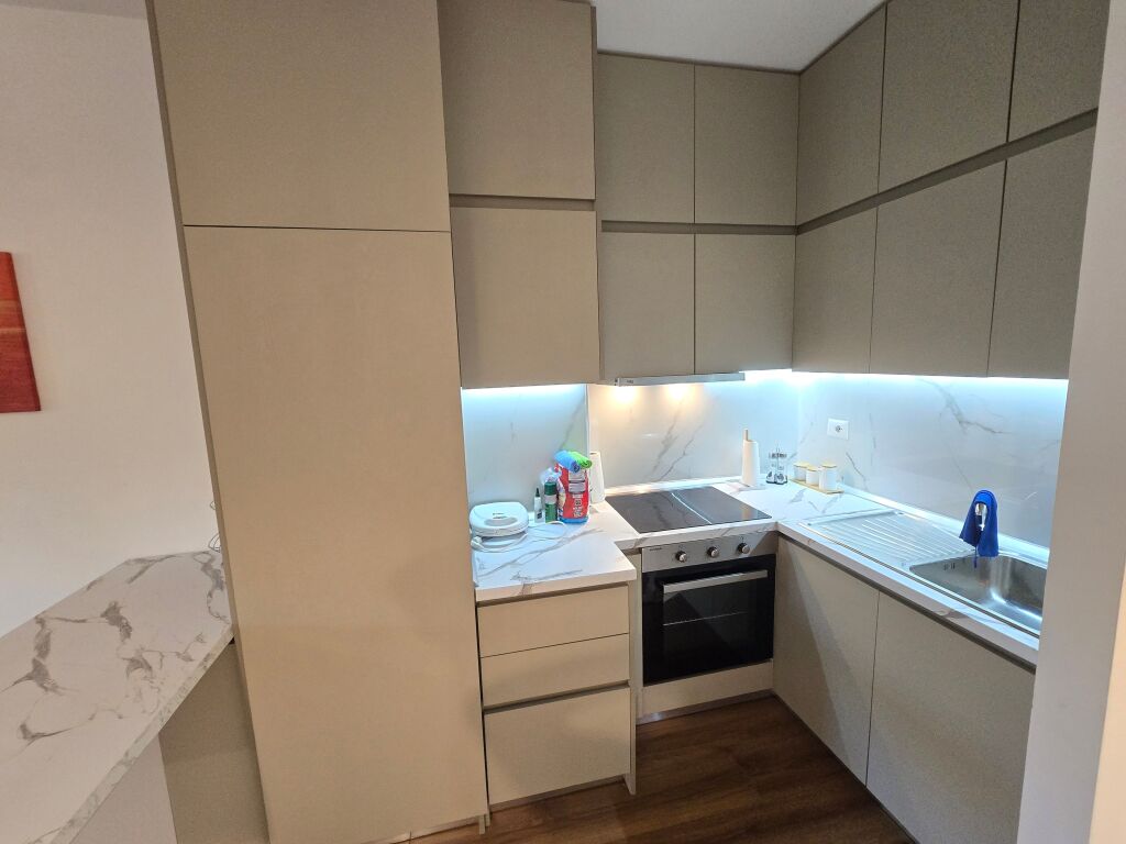 Appartamento 2+1+Balcone In Affitto Nel Complesso Residenziale | Vicino a Kodra e Diellit 1