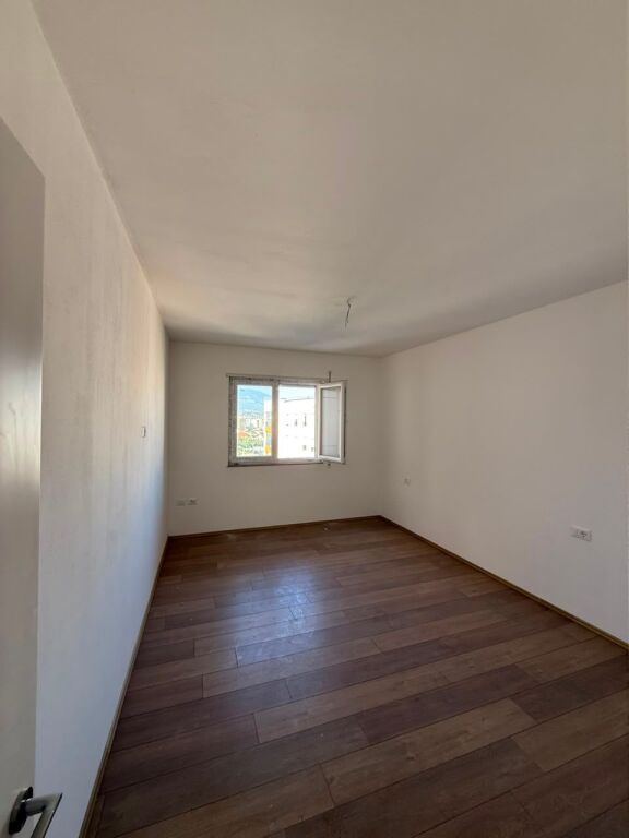 Shitet apartamenti 2+1 ne Astir – Vila L2