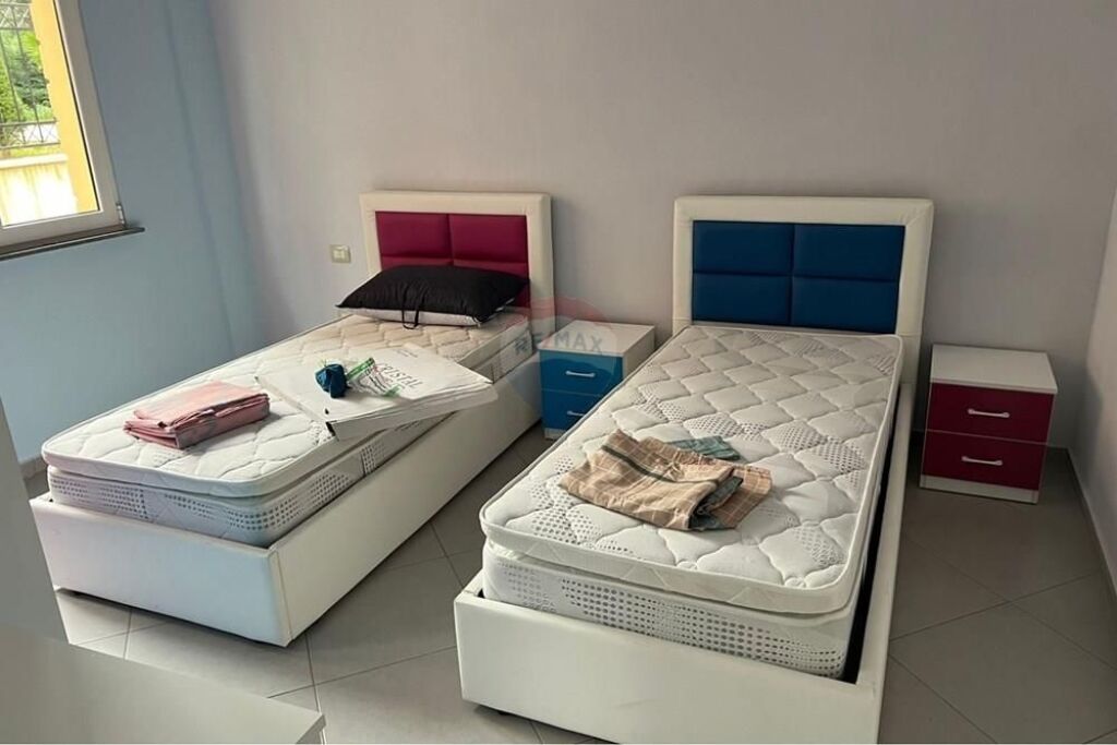 Apartment 2+1+2 for rent at Vilat Gjermane