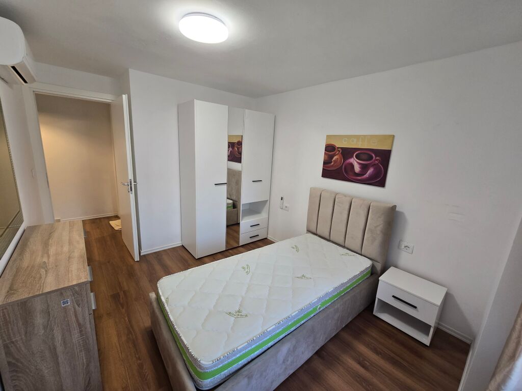 Appartamento 2+1+Balcone In Affitto Nel Complesso Residenziale | Vicino a Kodra e Diellit 1