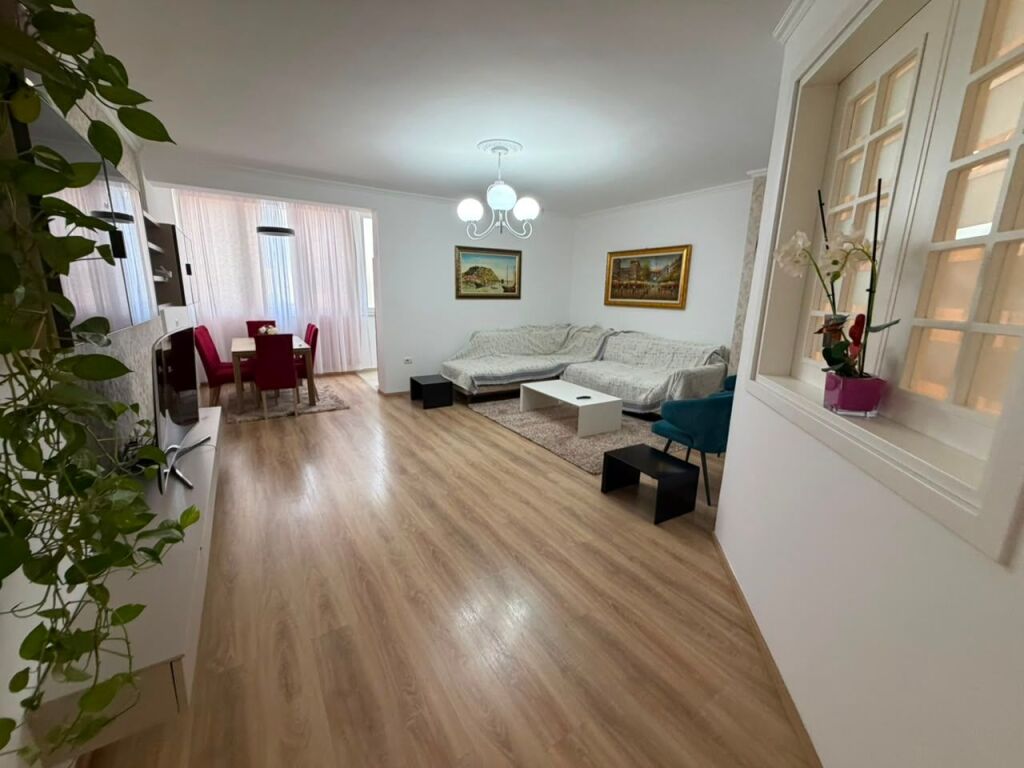 🏢Center, after 9 floors, an apartment 3+1+2, furnished, 1,100 Euro (negotiable) is for rent