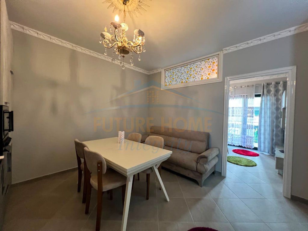 Qera, Apartament 1+1+Post Parkimi, Rezidenca Green City, Tiranë.