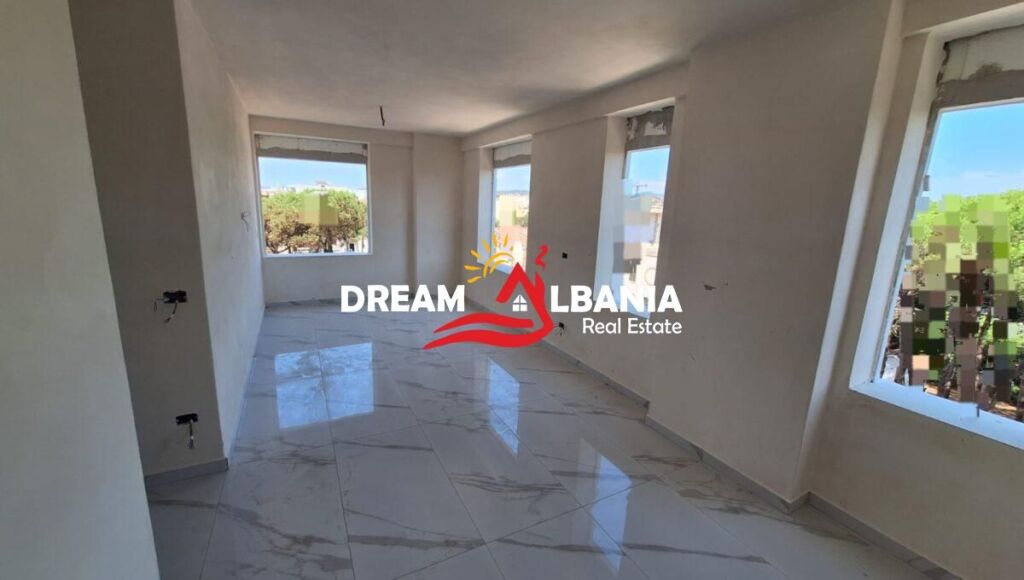 Appartamento 1+1 in Vendita a Mali Robit, Golem (41111591)