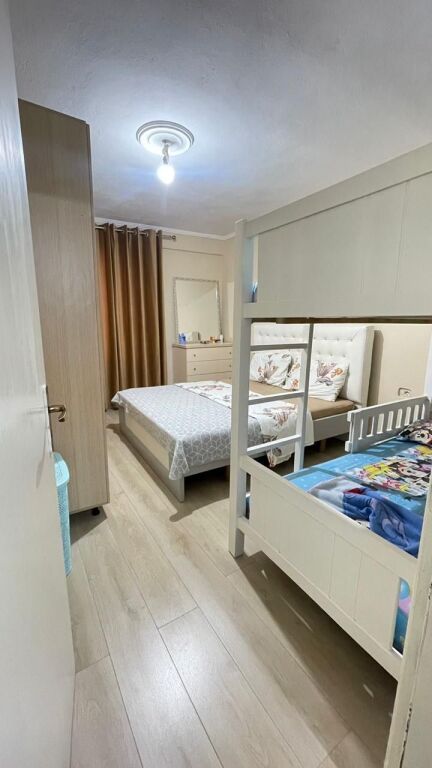 Jepet me Qera Apartament 1+1 – Shtëpi Private