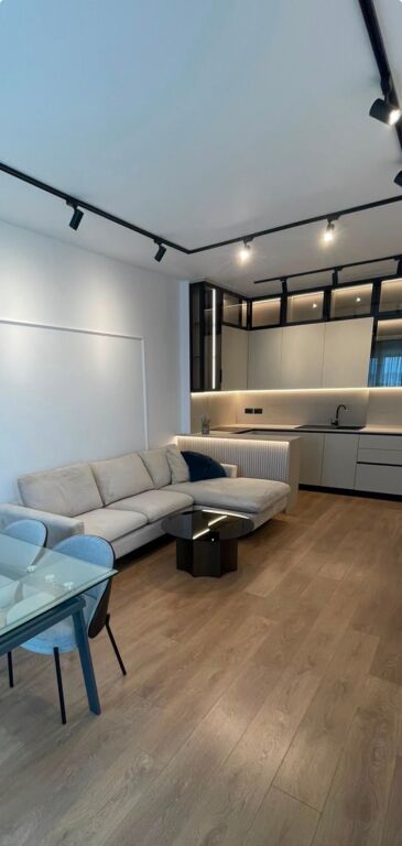 Super apartament me qera 1+1+parkim Porcelan