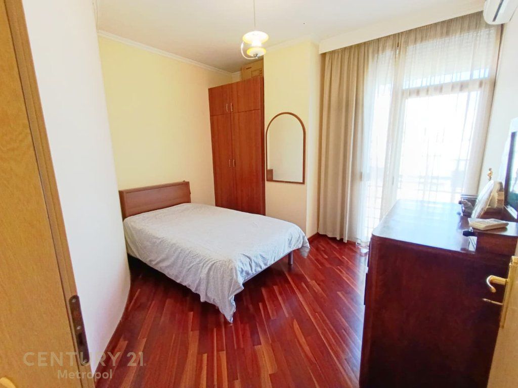 DUPLEX 3+1+3 FOR RENT ON ELBASAN STREET TOGETHER WITH PARKING SPACE