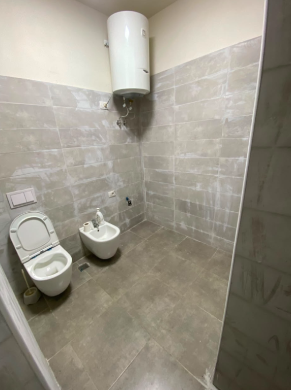 Apartament 2+1 me Qira në Kompleksin Matrix, Ali Demi, Tiranë