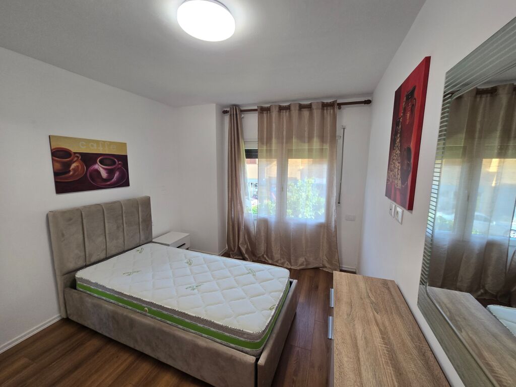 Appartamento 2+1+Balcone In Affitto Nel Complesso Residenziale | Vicino a Kodra e Diellit 1