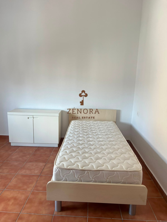 JEPET ME QIRA APARTAMENT 3+1 NË ALI DEM (D312007TR)