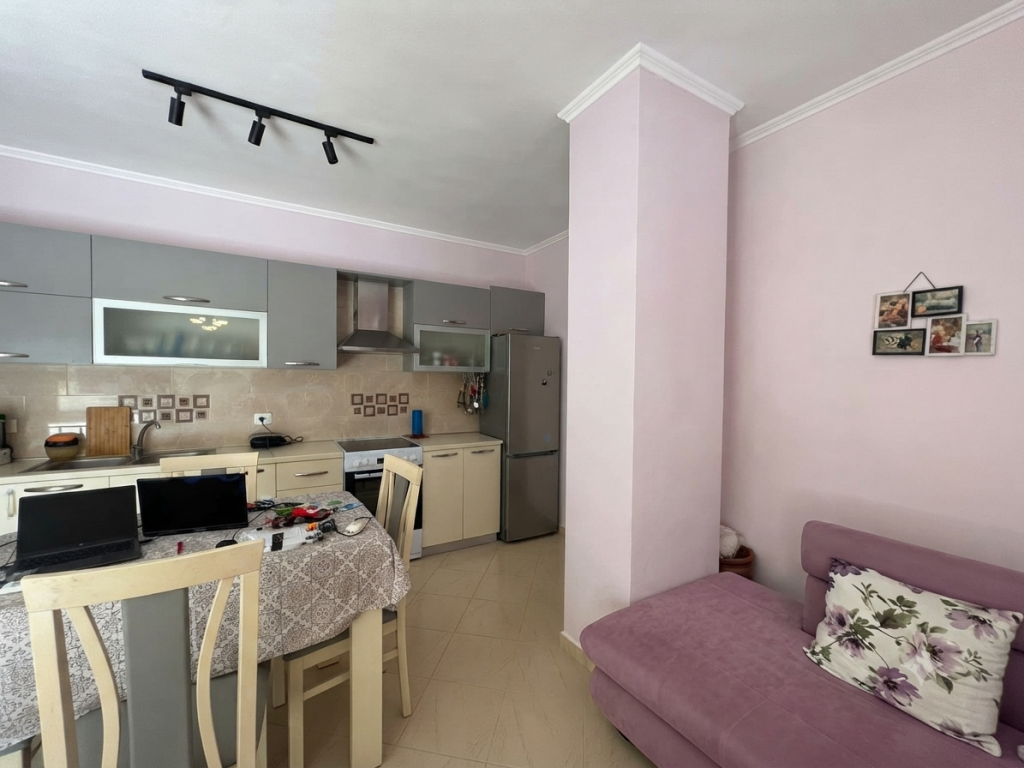 In vendita, Appartamento 2+1+Veranda, Fresku, Tirane.