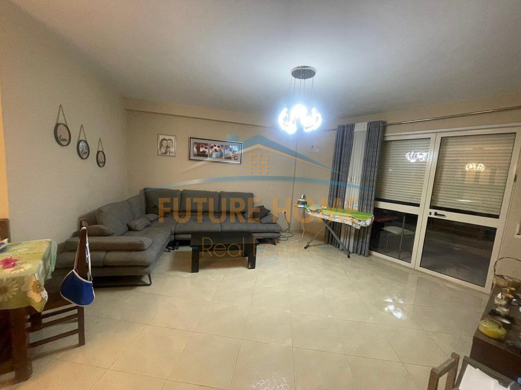 In vendita, Appartamento 2+1, Yzberisht, Tirana