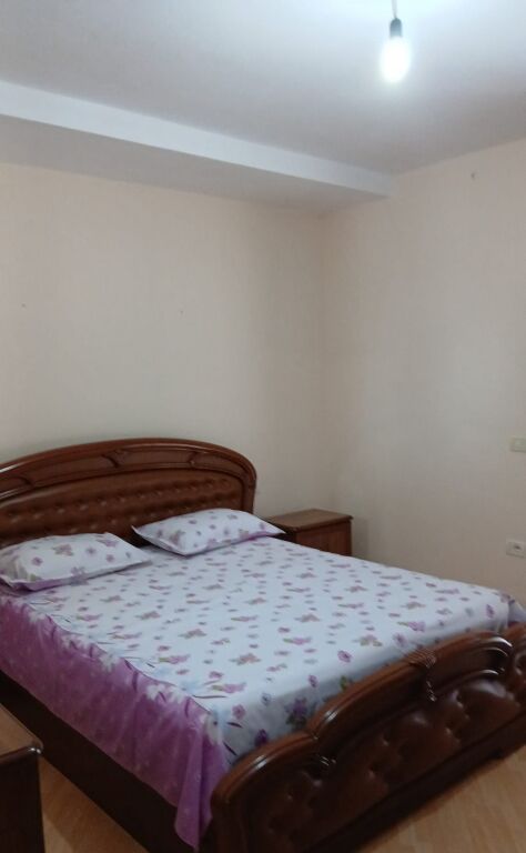 Affitto | Shtëpi private 2 + 1 | Laprakë | 500 €/mese