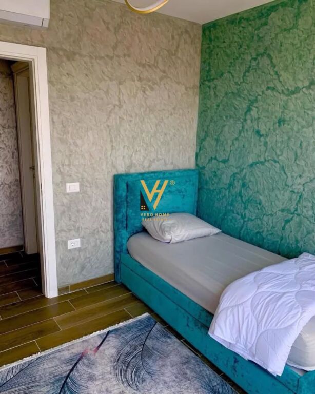 APPARTAMENTO 3+1+2+VERANDA IN AFFITTO IN VIA DIBRA 100.000 LEKE