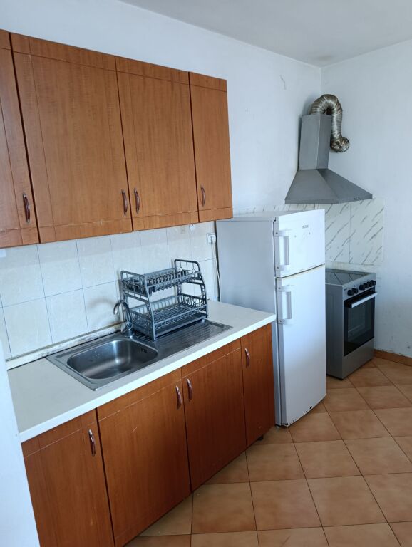 Rent | Shtëpi private 1 + 1 | Rruga Ramë Sadria | 400 €/month