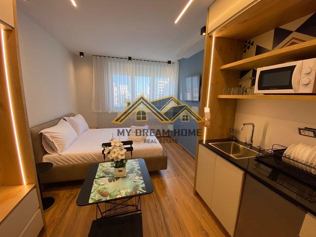 APART-HOTEL IN VENDITA SULLA SPIAGGIA RROTA E KUQE, DURRES