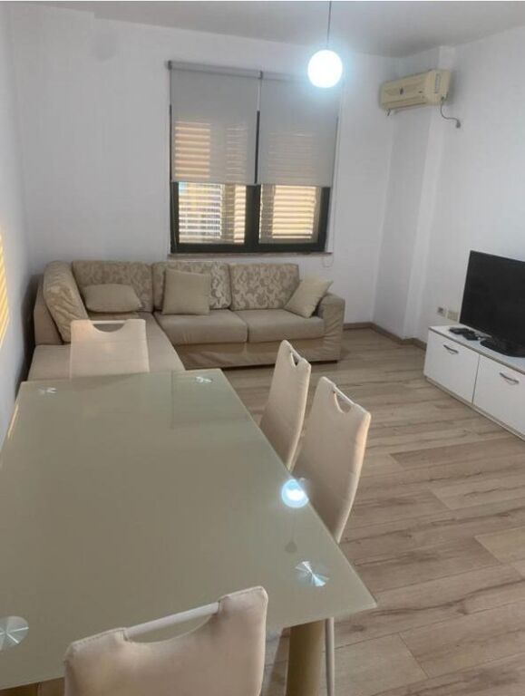 🏢Former Train Station, Usluga Complex rents a 1+1 apartment, furnished. 50,000 Leke.    