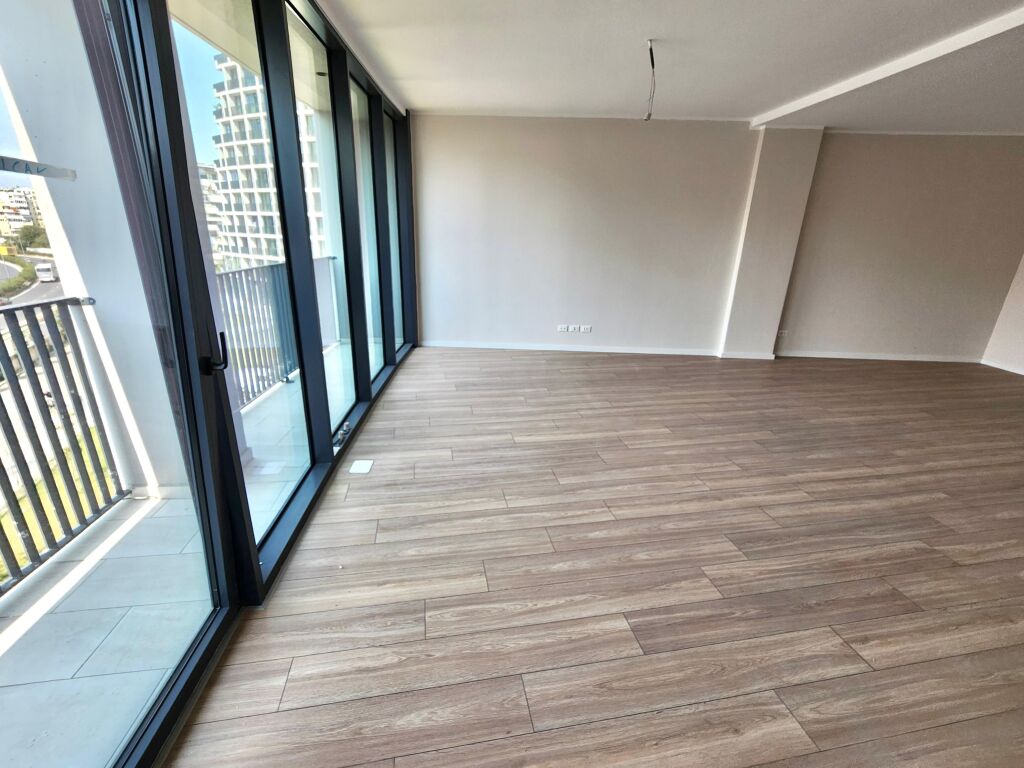 For Rent: 💻Premium Office 📍Lake View, Tirana Lake (128m²) – 3 Office Spaces, 2 Bathrooms, Terrace &amp; GARAGE 🚗 || Stunning Lake View | €1,500/Month