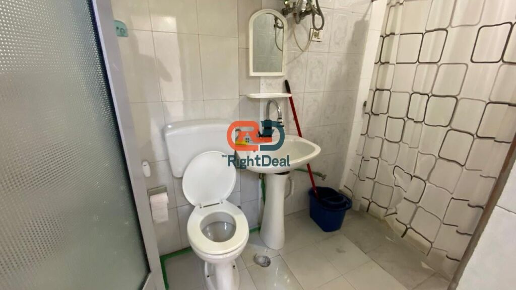 Beside Durres Road, Apartment 2+1 for Sale, Ideal for Business Premises!!