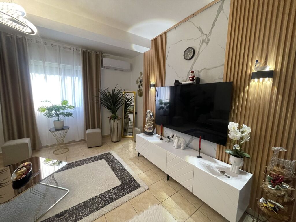 Apartment 1+1 for Rent, at Vila e Zogut!