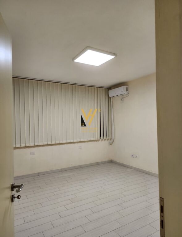 JEPET ZYRE 142 M2 ME QERA TE PAZARI I RI 120.000 LEKE