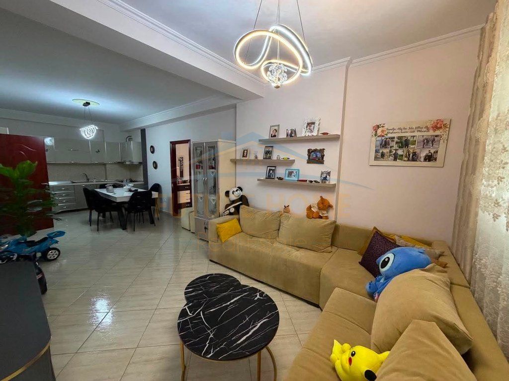 For sale, Apartment 2+1+2, Unaza e Re
