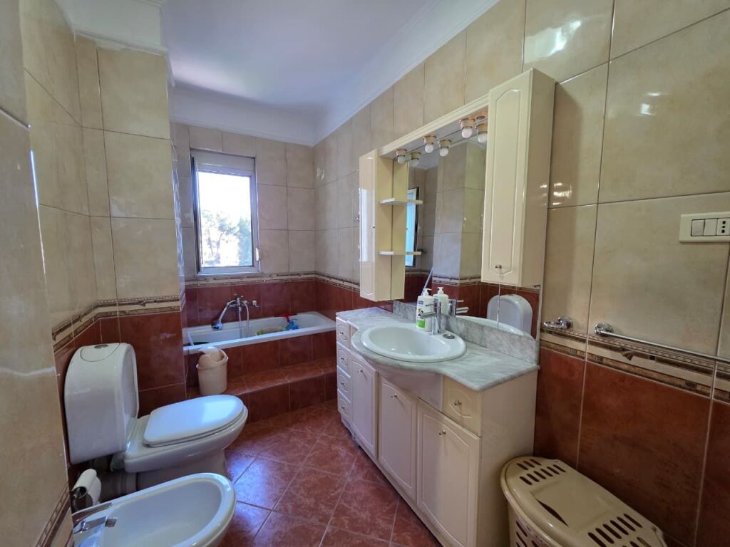 ✨JEPET ME QIRA APARTAMENT 2+1+2 – RRUGA FAIK KONICA, TIRANË ✨