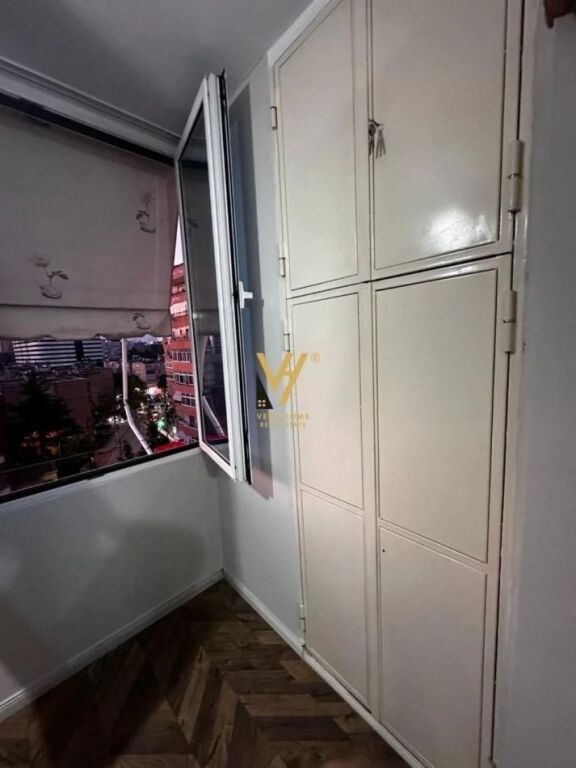 JEPET APARTAMENT 3+1+2+BLK ME QERA TE BLLOKU I VILAVE SELITE 900 EURO