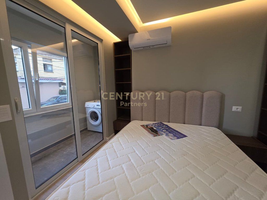 Apartament 1+1 Me Qira në Sheshi Willson