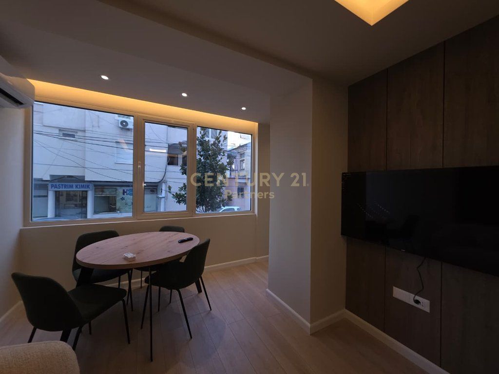 Apartament 1+1 Me Qira në Sheshi Willson