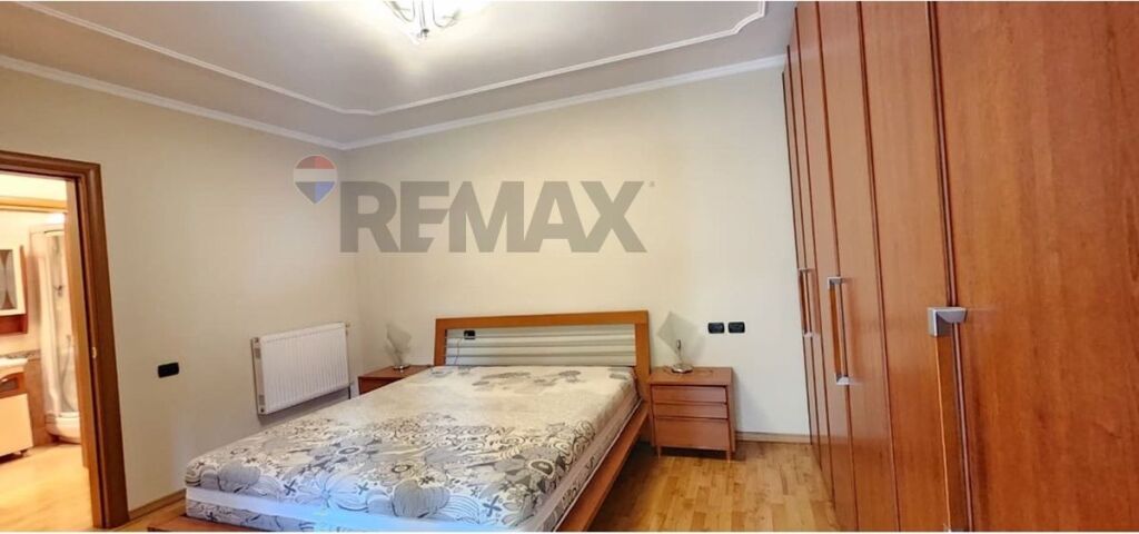 APARTAMENT 3+2+2 ME QIRA-RRUGA DERVISH HIMA.