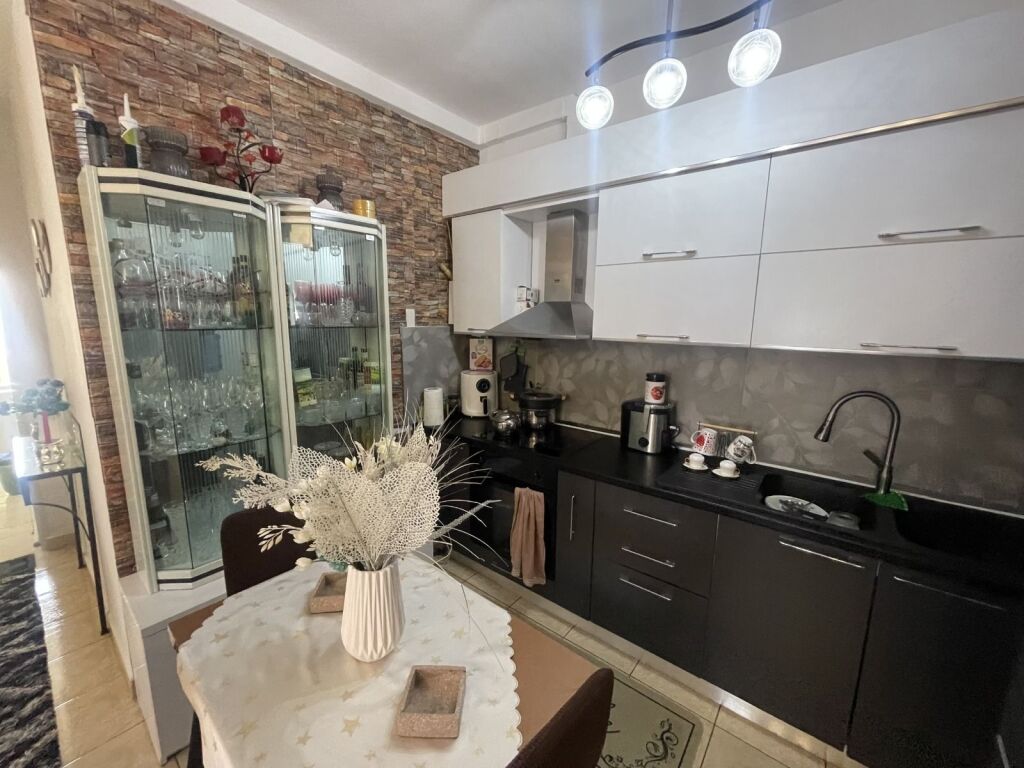 Apartment 1+1 for Rent, at Vila e Zogut!