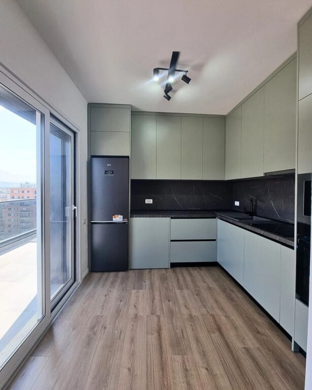 PREZZO RIBASSATO 🏡✨ SUPER APPARTAMENTO CON VISTA FANTASTICA A TIRANA! ✨🏡