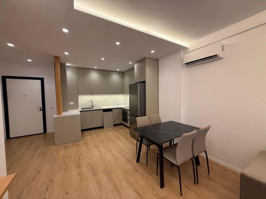 Qira, Apartament 1+1+Post Parkimi, Rr. Dritan Hoxha, Kompleksi E88, Tirane.