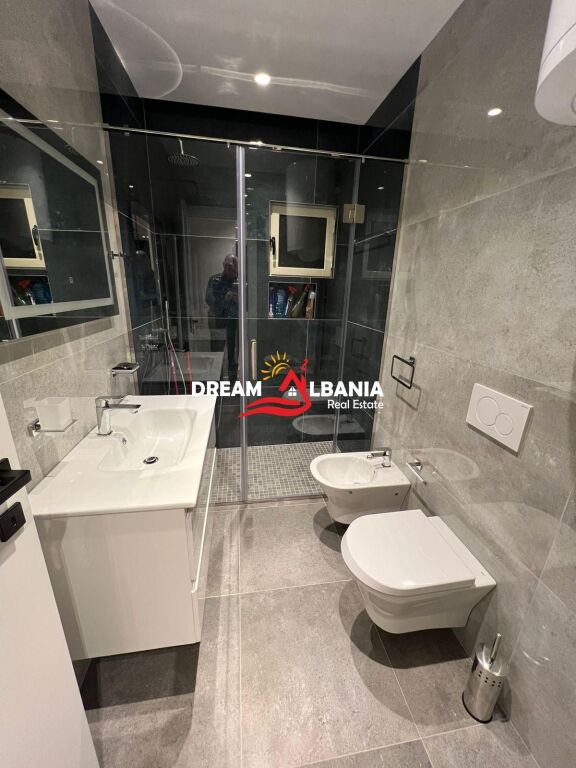 Appartamento con due camere da letto in affitto presso l’Aviation Field vicino a “Oslo Bar” a Tirana (ID 42214354)