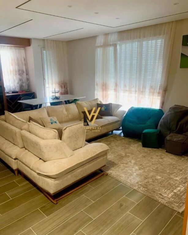 APPARTAMENTO 3+1+2+VERANDA IN AFFITTO IN VIA DIBRA 100.000 LEKE
